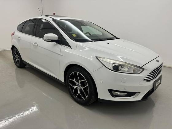 FORD FOCUS 2.0 TITANIUM PLUS 16V FLEX 4P POWERSHIFT FORD FOCUS 2.0 TITANIUM PLUS 16V FLEX 4P POWERSHIFT